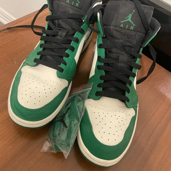 Jordan | Shoes | Air Jordan Mid 28 Pine Green | Poshmark display picture 3